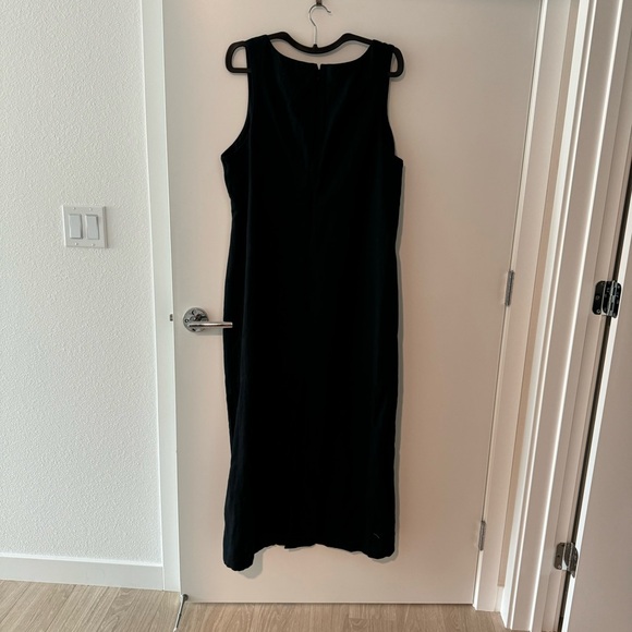 Abercrombie & Fitch Linen-blend shift maxi dress in black - Picture 4 of 5